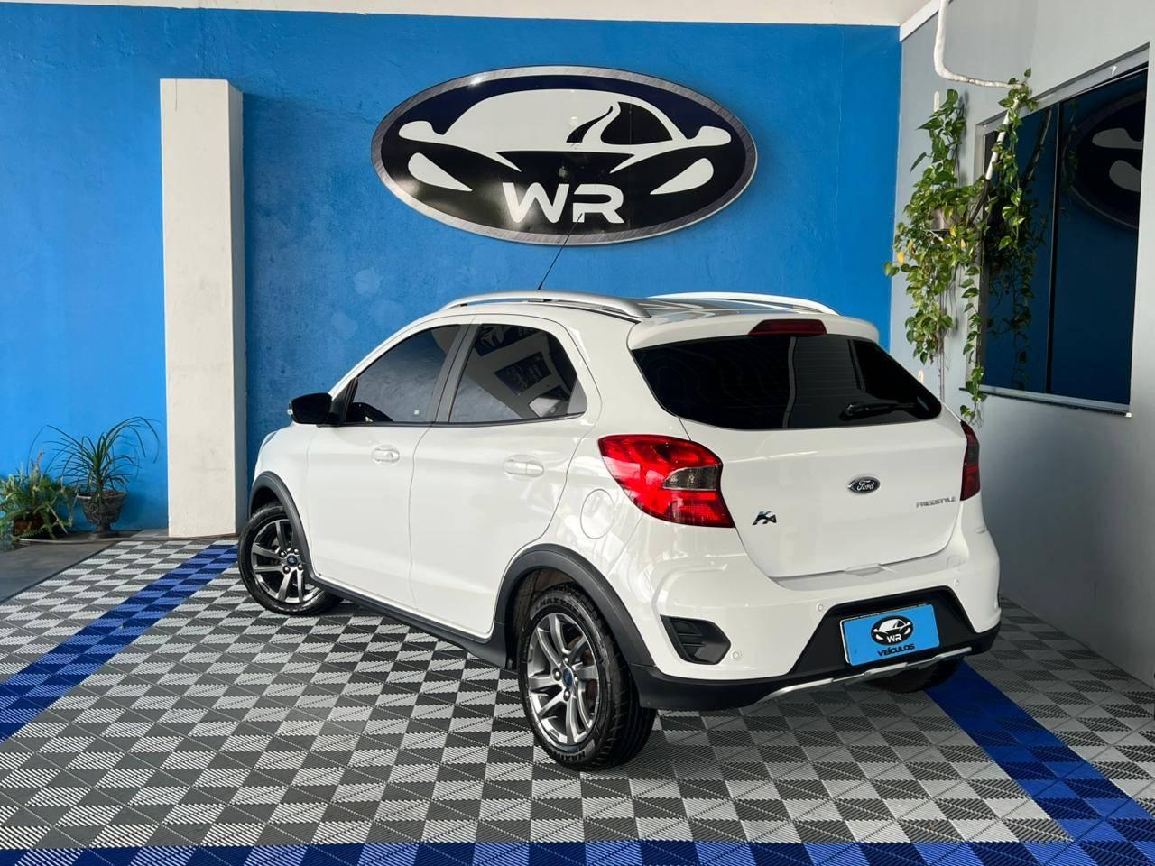 Foto numero 5 do veiculo Ford KA 1.0 FREESTYLE 12V Flex 5p Mec. - Branca - 2019/2020
