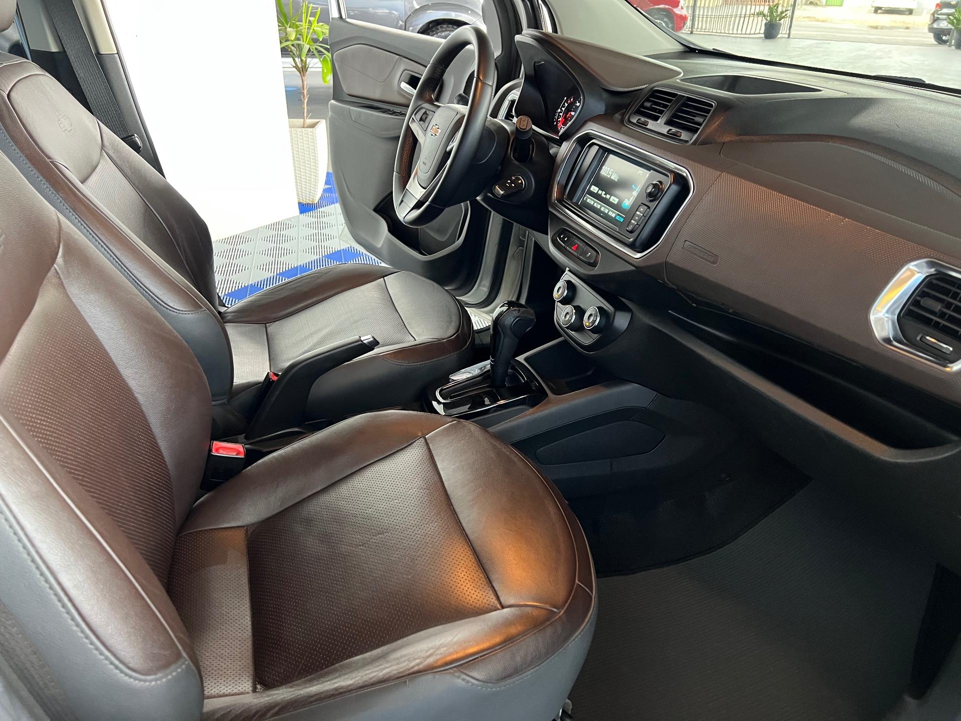 Foto numero 17 do veiculo Chevrolet Spin HEV/ 18L AT PREMIER - Prata - 2021/2022