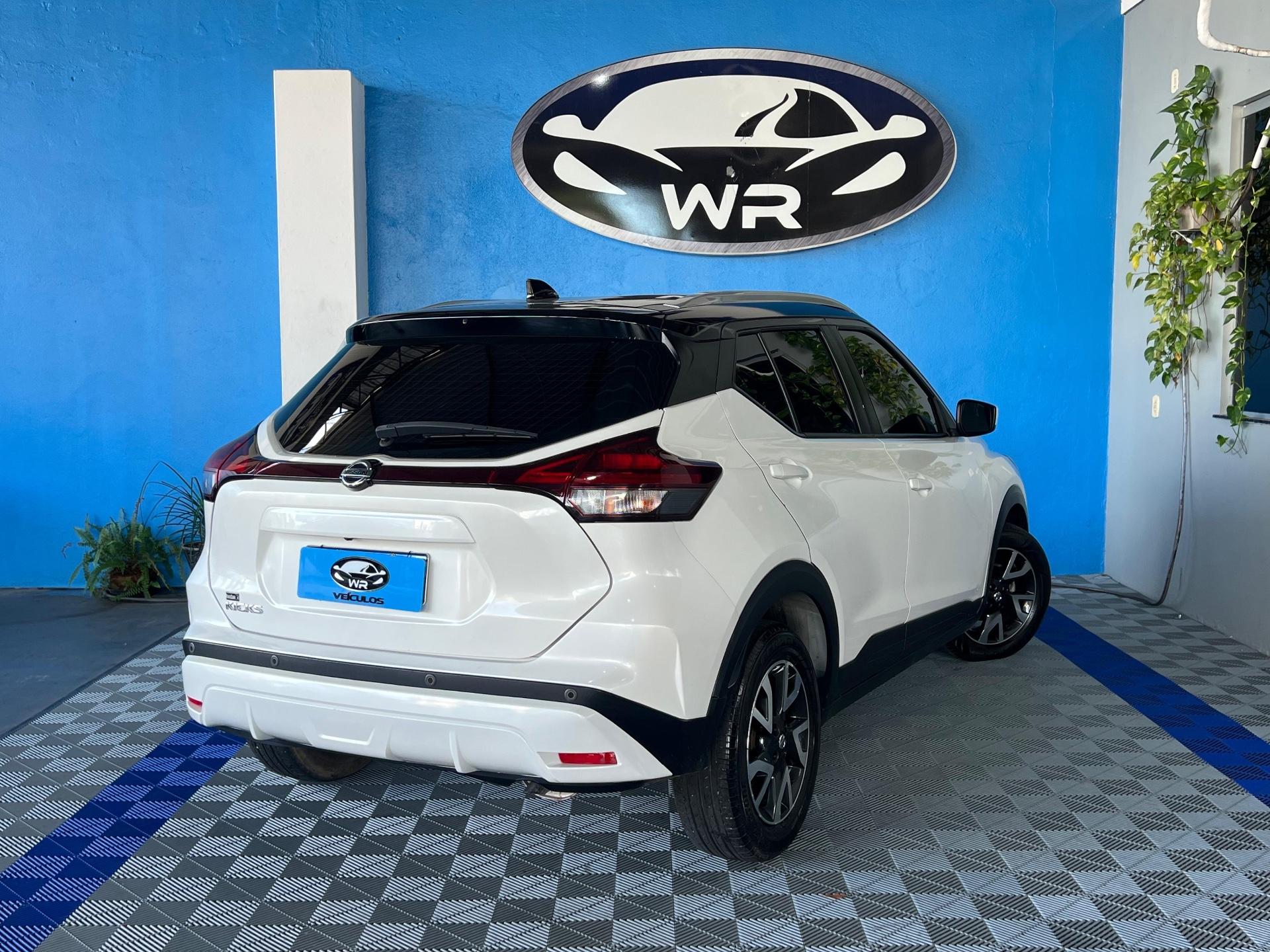 Foto numero 2 do veiculo Nissan Kicks Sense 1.6 16V Flex Aut.  - Branca - 2022/2022