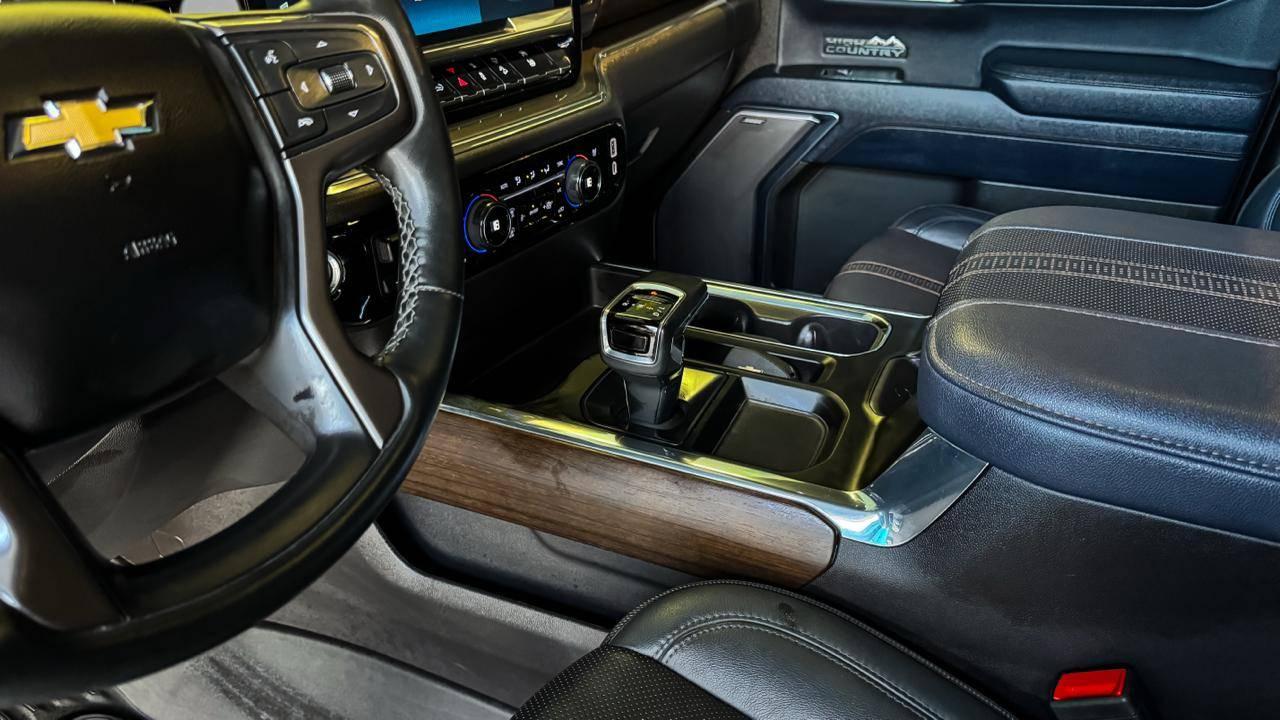 Foto numero 17 do veiculo Chevrolet Silverado High Country 5.3 V8 AWD Aut. - Cinza - 2023/2024