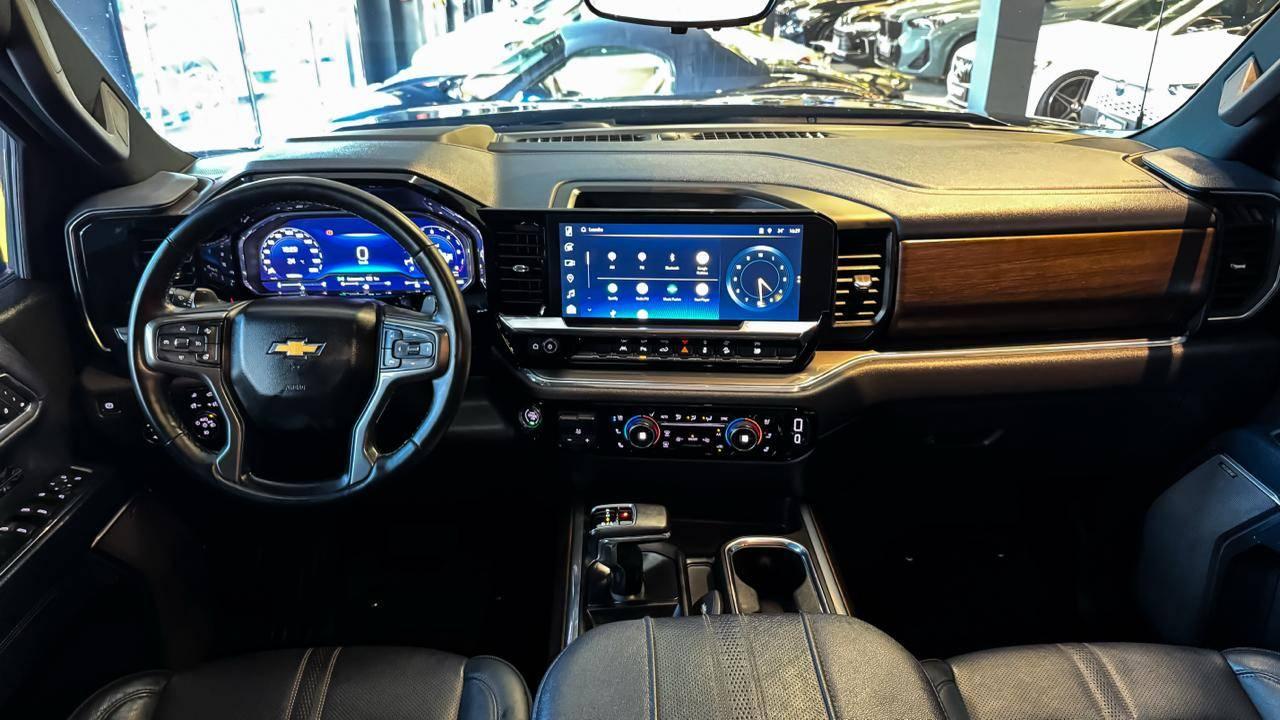 Foto numero 10 do veiculo Chevrolet Silverado High Country 5.3 V8 AWD Aut. - Cinza - 2023/2024