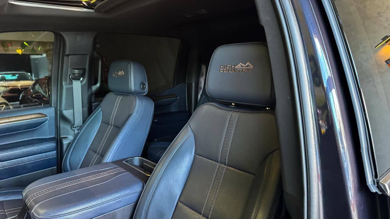 Foto numero 14 do veiculo Chevrolet Silverado High Country 5.3 V8 AWD Aut. - Cinza - 2023/2024