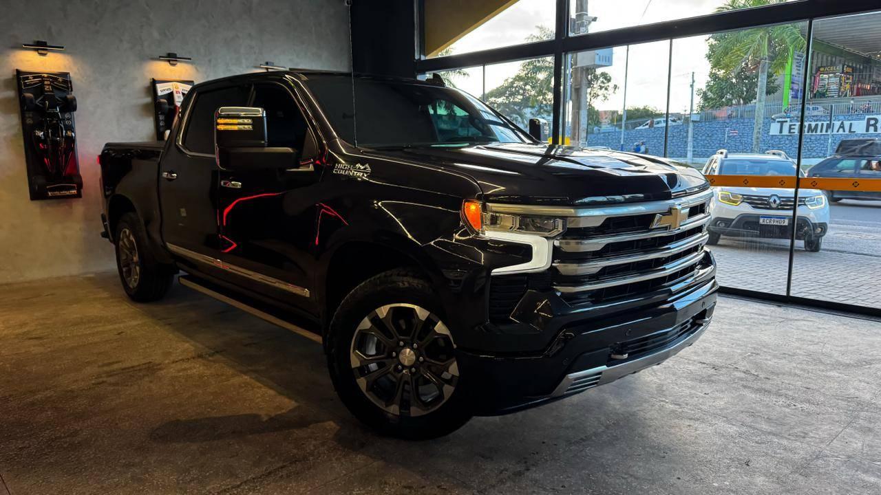 Foto numero 15 do veiculo Chevrolet Silverado High Country 5.3 V8 AWD Aut. - Cinza - 2023/2024