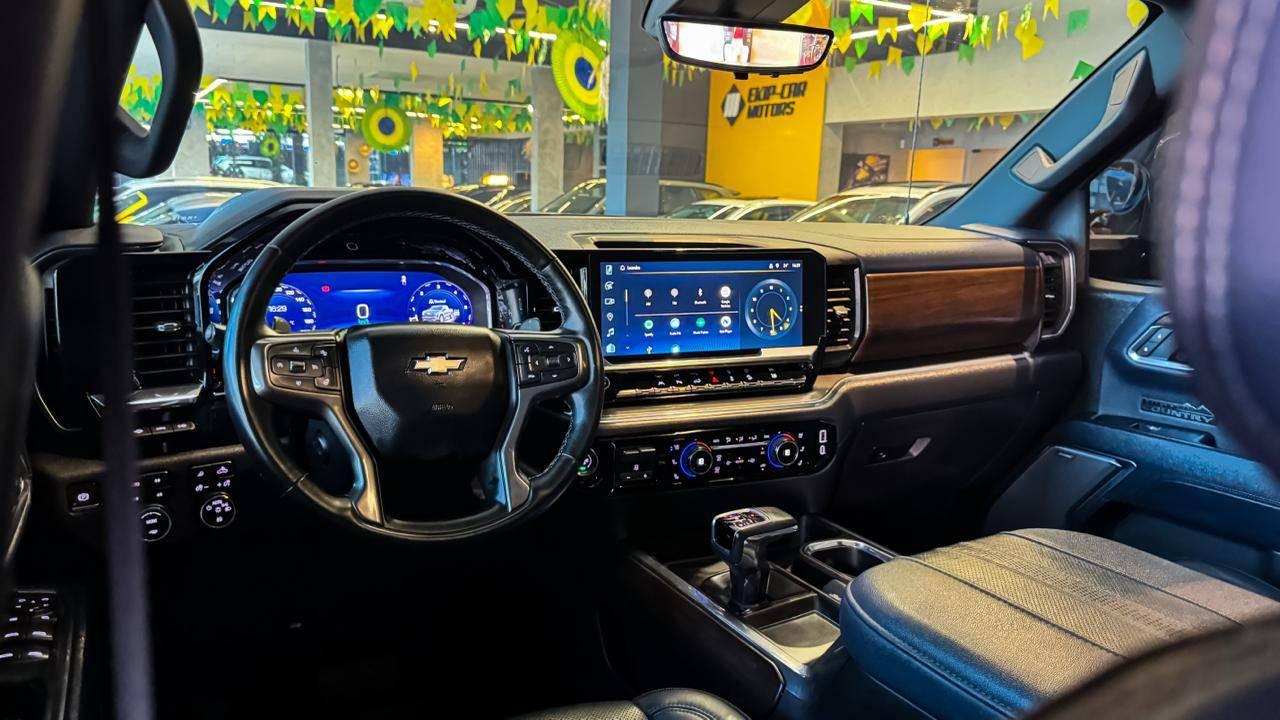 Foto numero 20 do veiculo Chevrolet Silverado High Country 5.3 V8 AWD Aut. - Cinza - 2023/2024