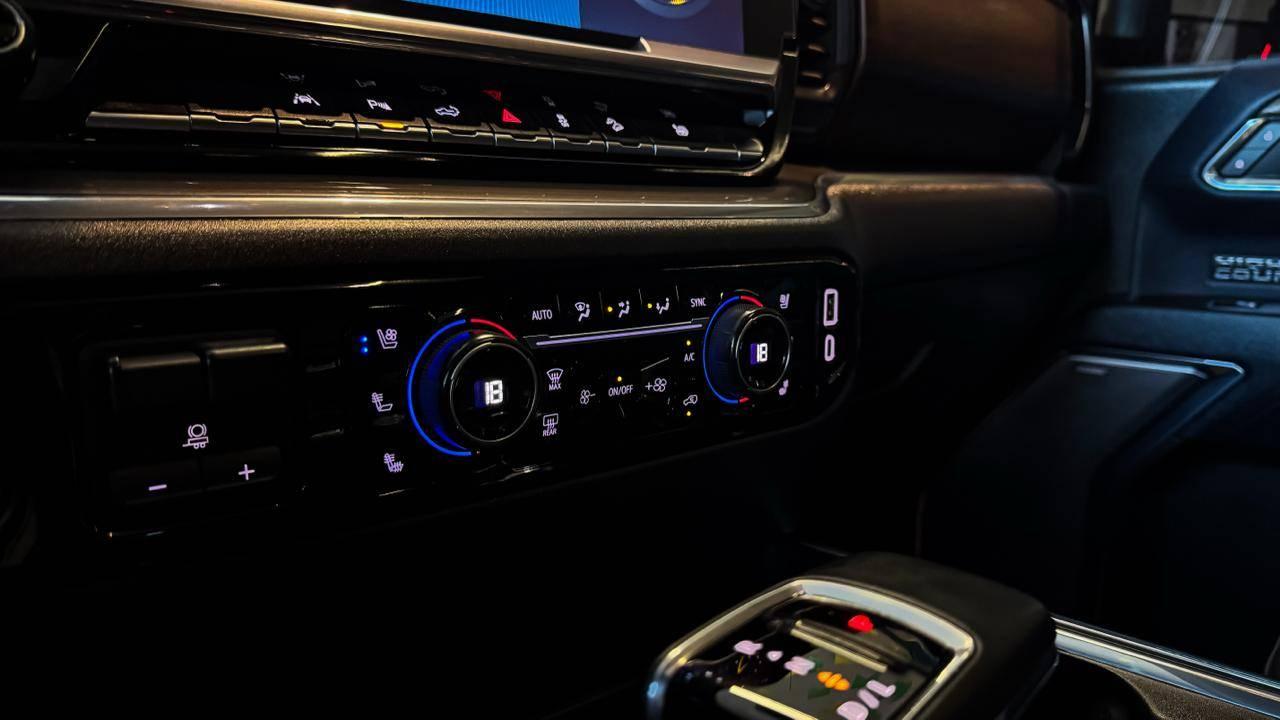 Foto numero 7 do veiculo Chevrolet Silverado High Country 5.3 V8 AWD Aut. - Cinza - 2023/2024