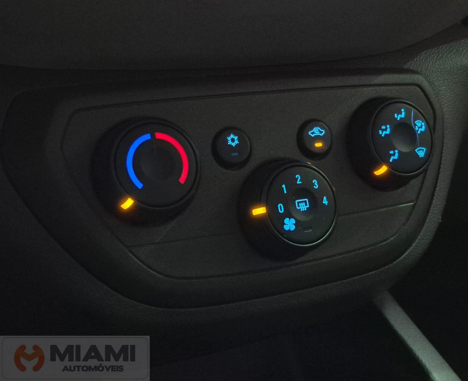 Foto numero 9 do veiculo Chevrolet Spin Advantage 1.8  - Cinza - 2013/2014