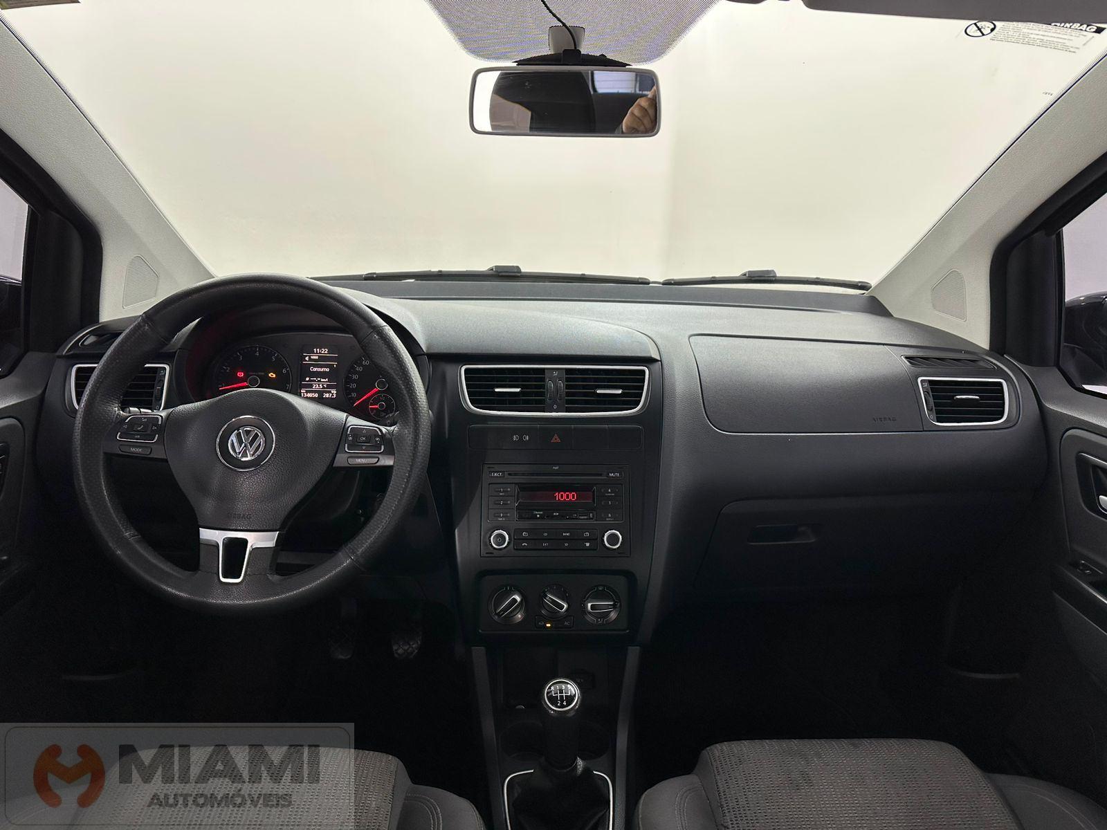 Foto numero 5 do veiculo Volkswagen Fox 1.6 flex  - Preta - 2013/2013