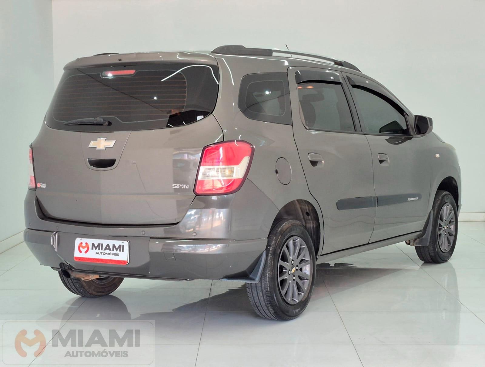 Foto numero 3 do veiculo Chevrolet Spin Advantage 1.8  - Cinza - 2013/2014