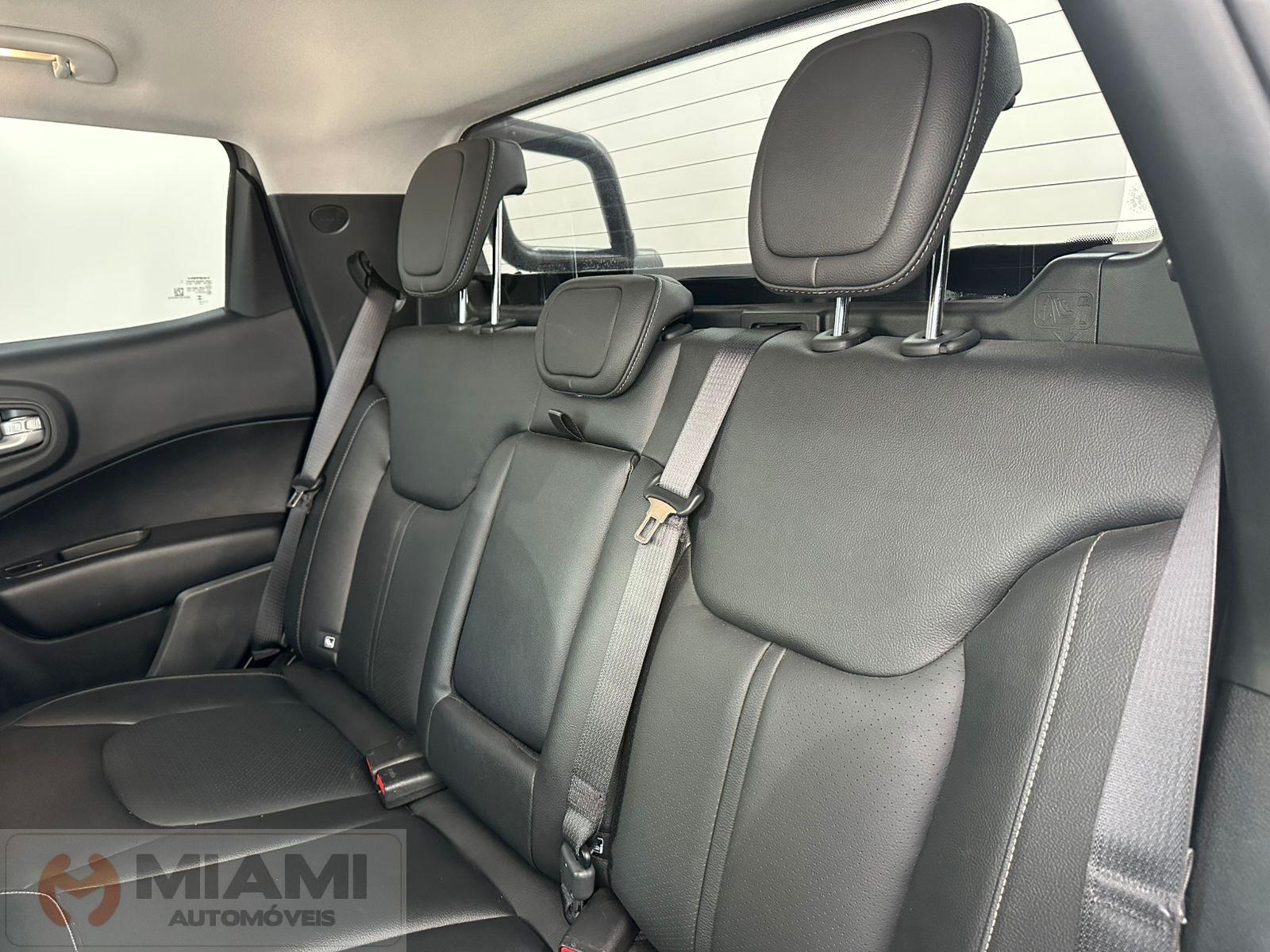 Foto numero 12 do veiculo Fiat Toro Volcano 1.3 T270  - Cinza - 2025/2025