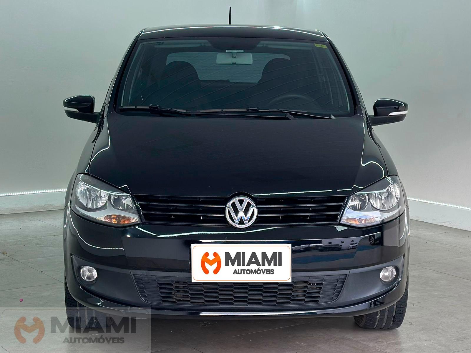 Foto numero 1 do veiculo Volkswagen Fox 1.6 flex  - Preta - 2013/2013