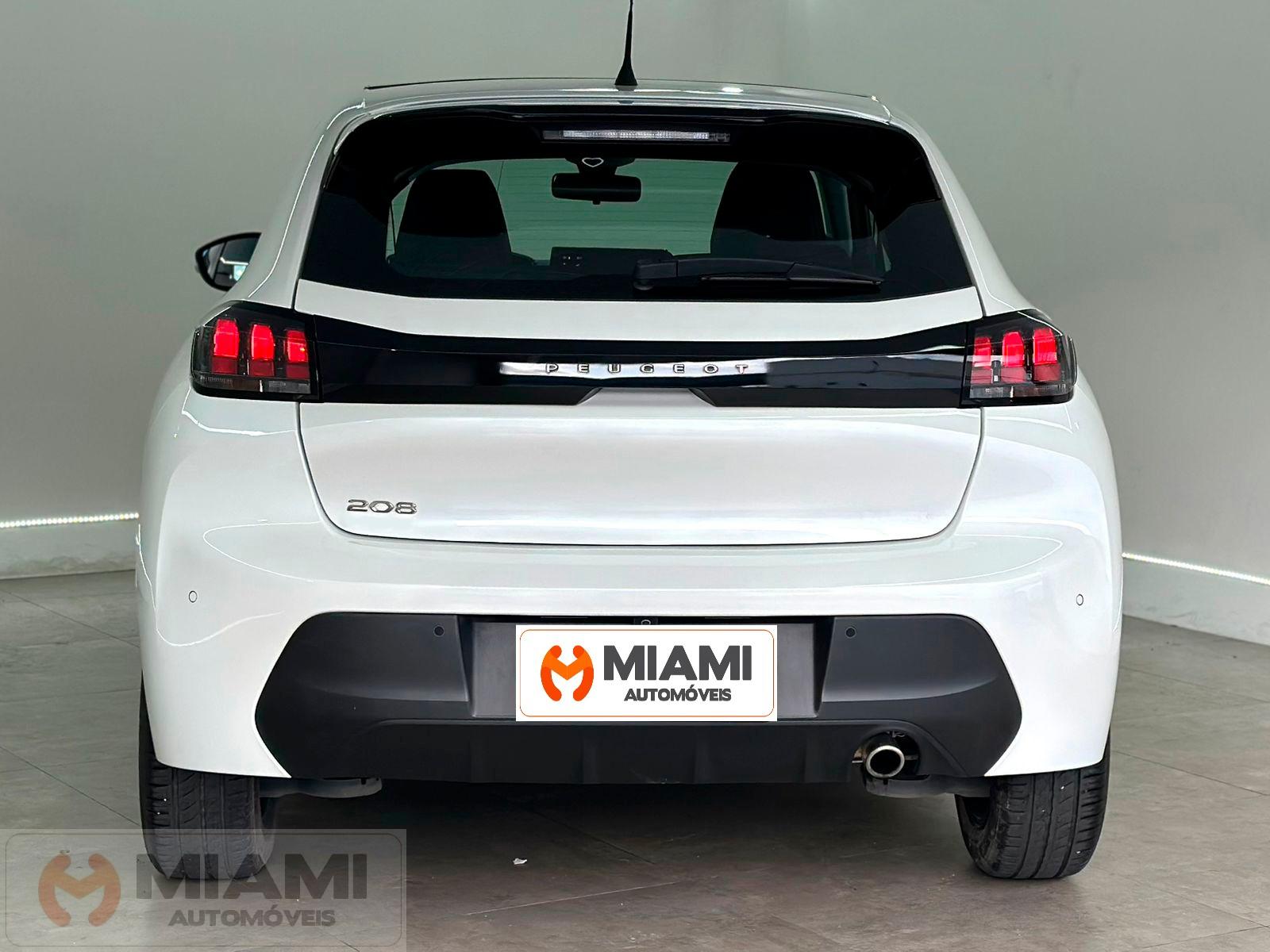 Foto numero 3 do veiculo Peugeot 208 Griffe 1.6  - Branca - 2022/2023