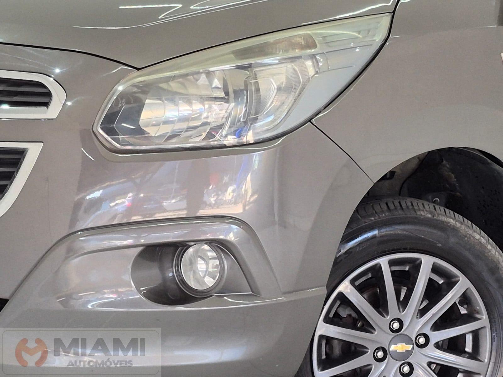 Foto numero 1 do veiculo Chevrolet Spin Advantage 1.8  - Cinza - 2013/2014