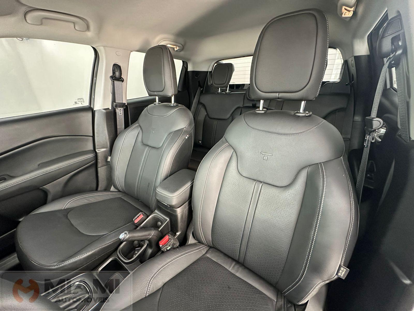Foto numero 11 do veiculo Fiat Toro Volcano 1.3 T270  - Cinza - 2025/2025