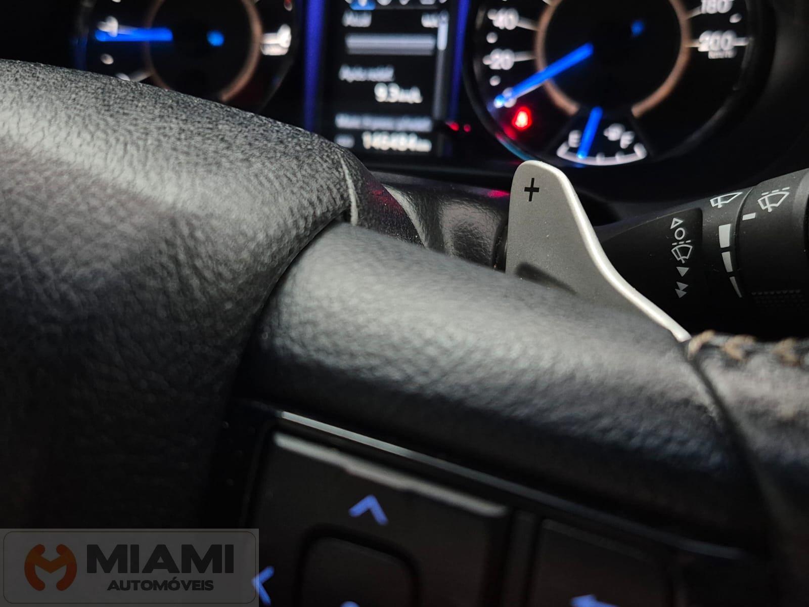 Foto numero 11 do veiculo Toyota Hilux SW4 SRX 2.8 4x4 com 7 lugares - Preta - 2017/2018