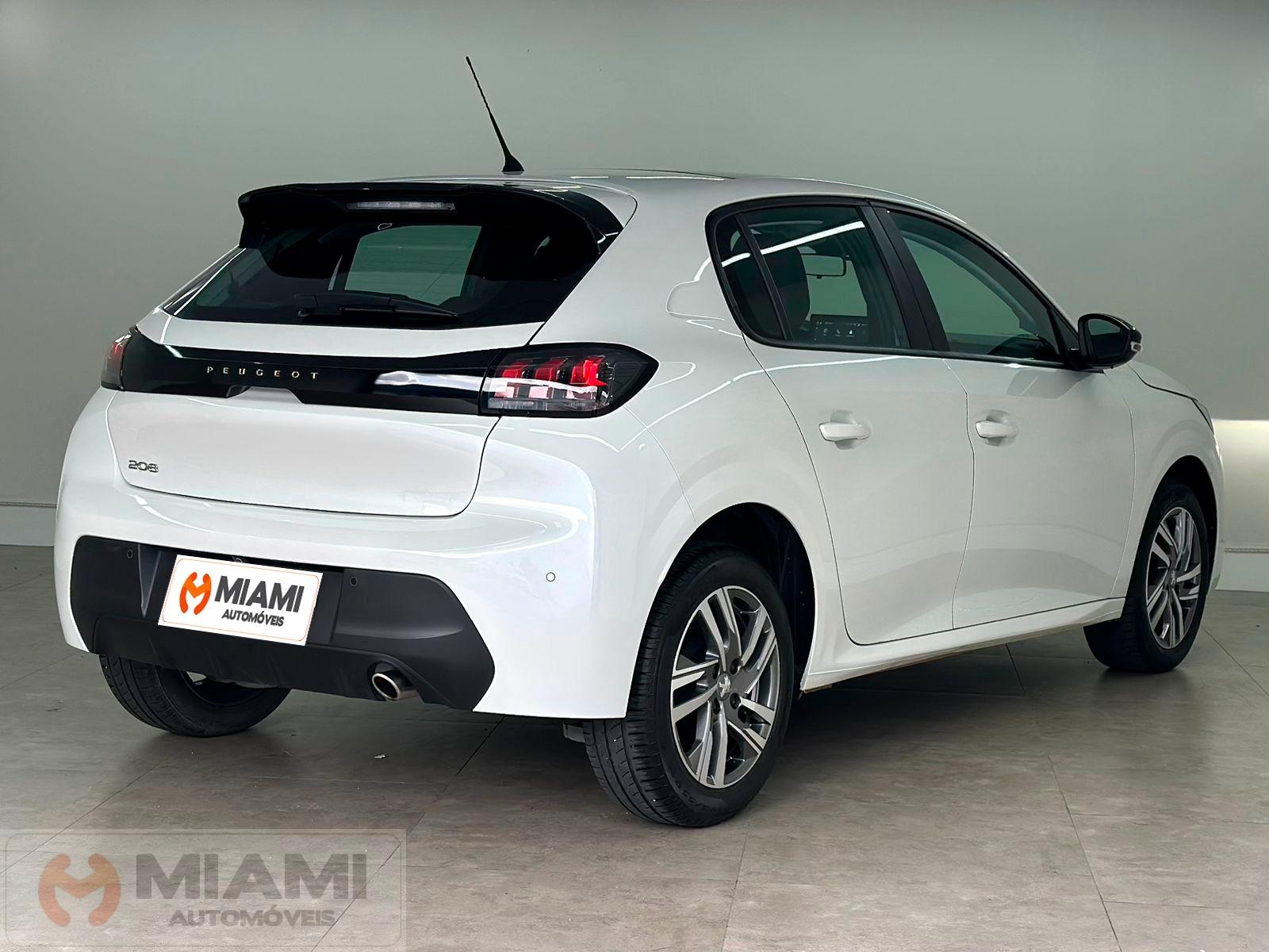 Foto numero 2 do veiculo Peugeot 208 Griffe 1.6  - Branca - 2022/2023