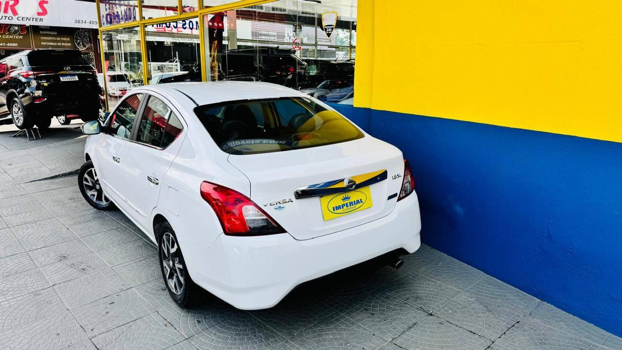 Nissan Versa SL 1.6 16V FlexStart 4p Aut. 2017