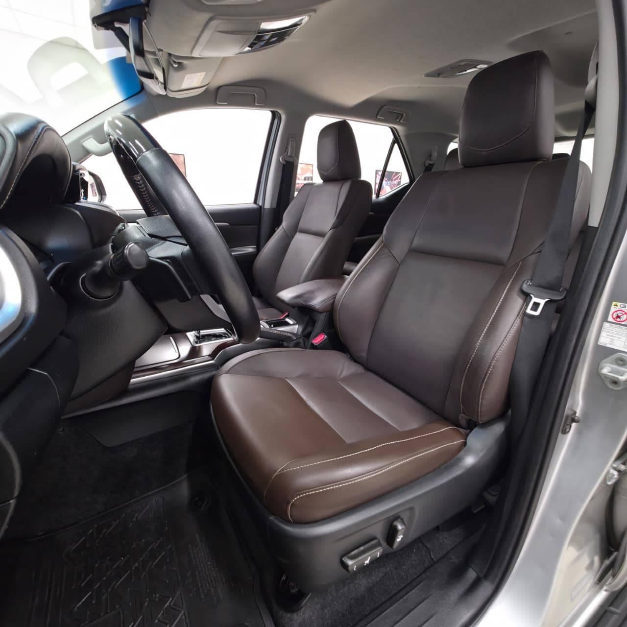 Foto numero 11 do veiculo Toyota Hilux SW4 SRX 4x4 2.8 TDI 16V Dies. Aut.  - Prata - 2016/2016
