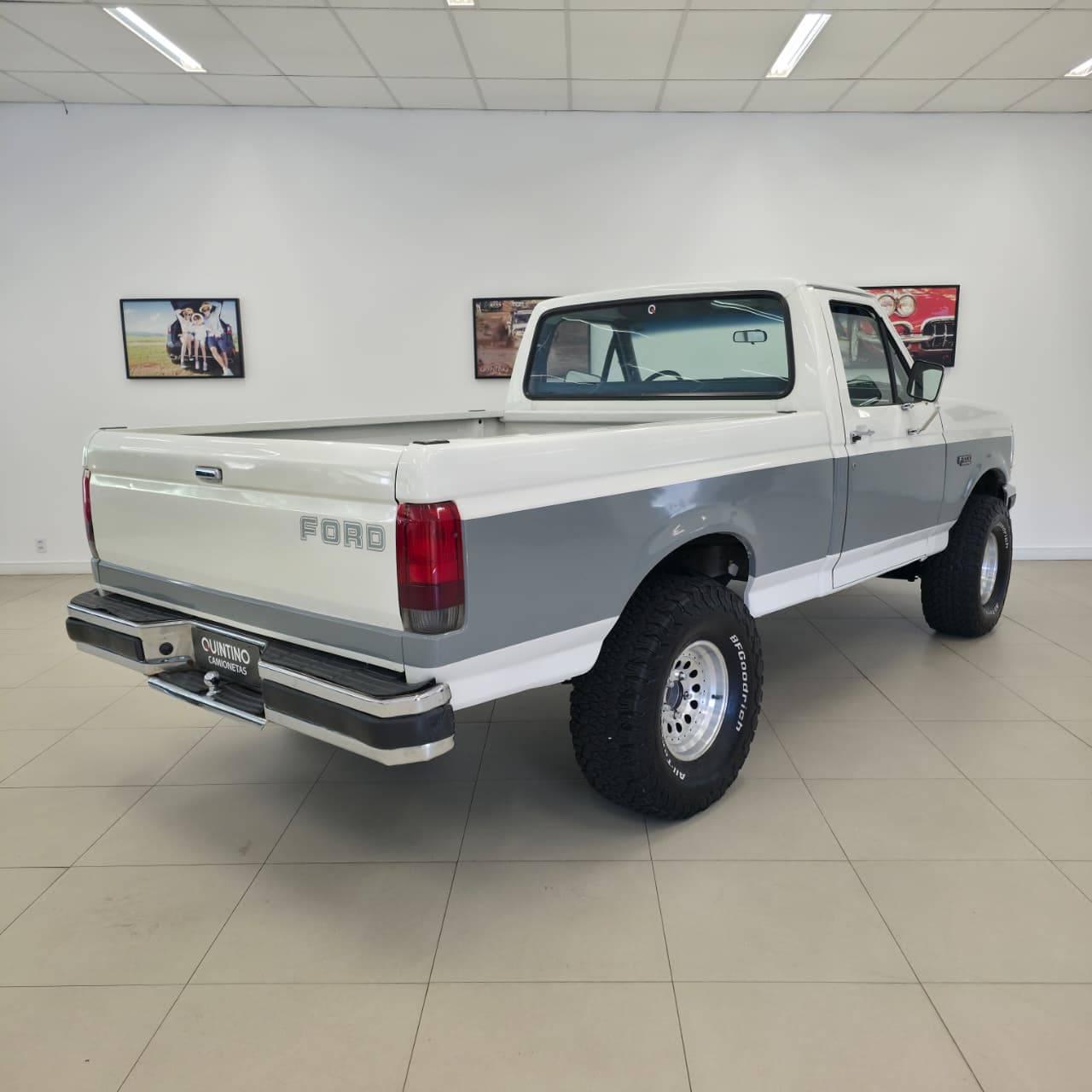 Foto numero 4 do veiculo Ford F-1000 XL 4.9i  - Branca - 1998/1998