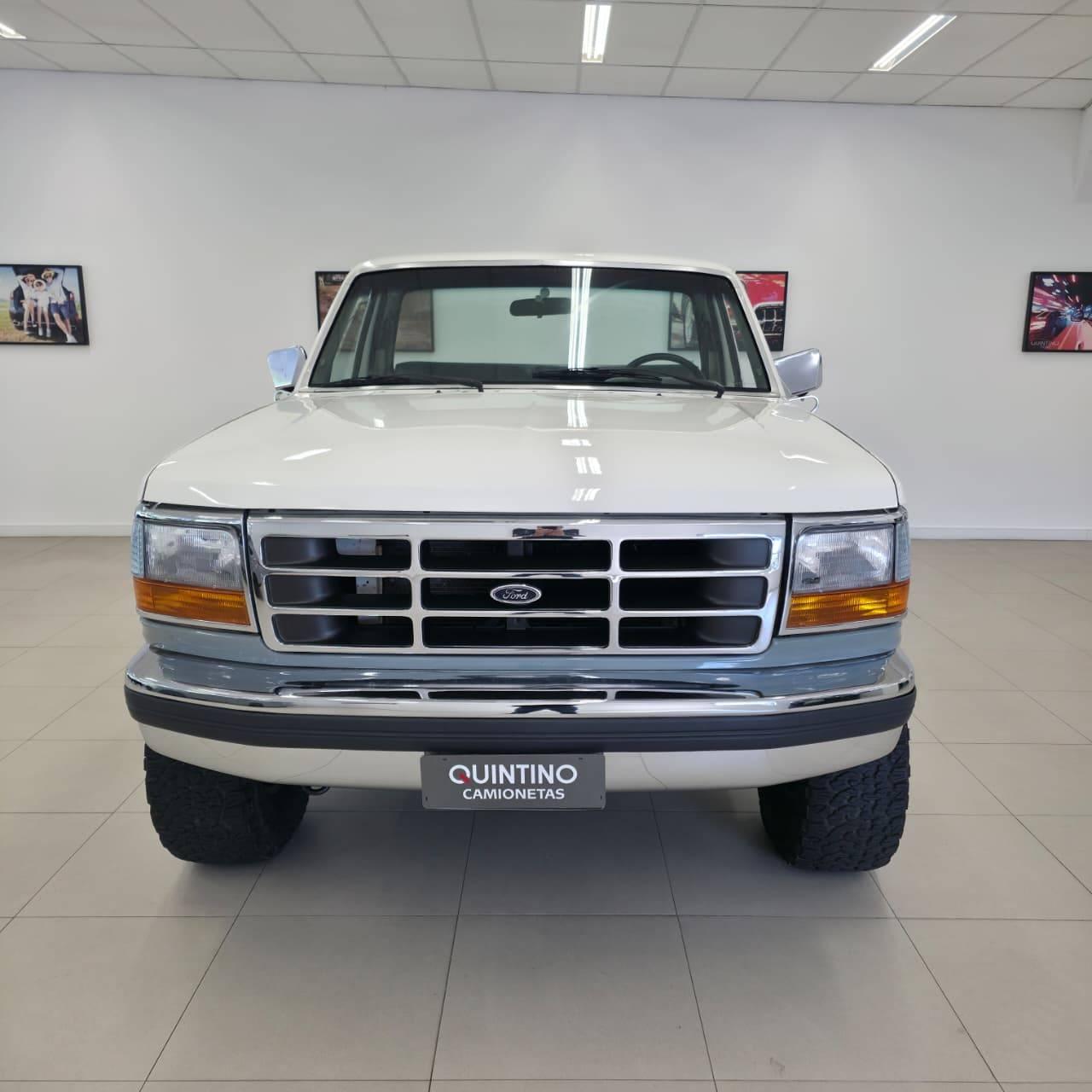 Foto numero 3 do veiculo Ford F-1000 XL 4.9i  - Branca - 1998/1998