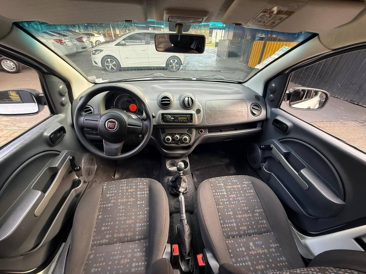 Foto numero 7 do veiculo Fiat Uno VIVACE Celeb. 1.0 EVO F.Flex 8V 5p  - Branca - 2015/2016