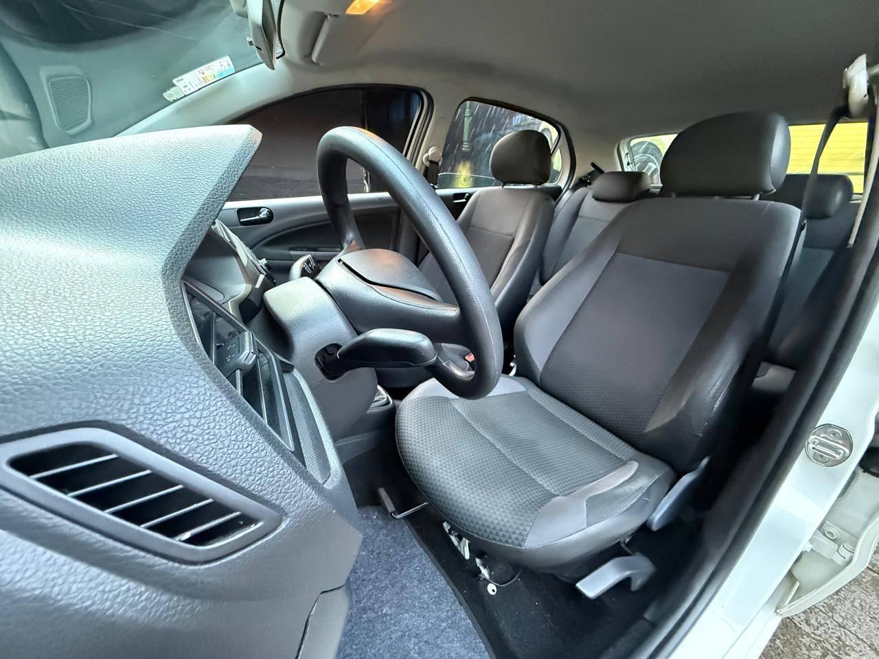 Foto numero 6 do veiculo Volkswagen Gol 1.6 MSI Flex 8V 5p  - Branca - 2019/2020