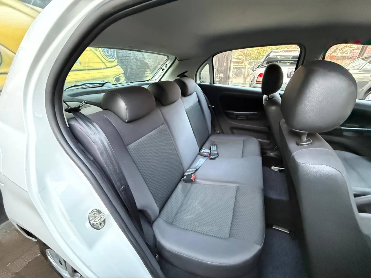 Foto numero 11 do veiculo Volkswagen Gol 1.6 MSI Flex 8V 5p  - Branca - 2019/2020