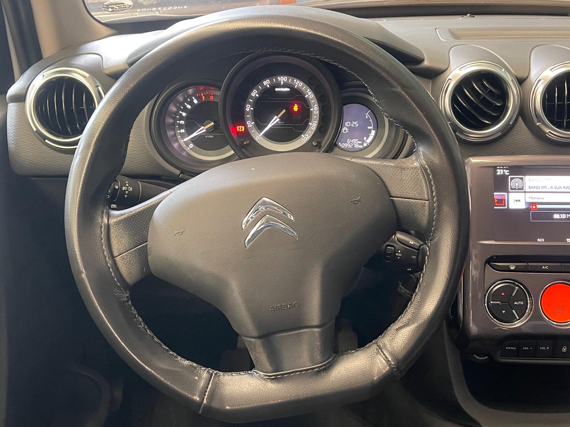 Foto numero 4 do veiculo Citroën C3 CITROEN /C3 90M TENDANCE - Branca - 2016/2017