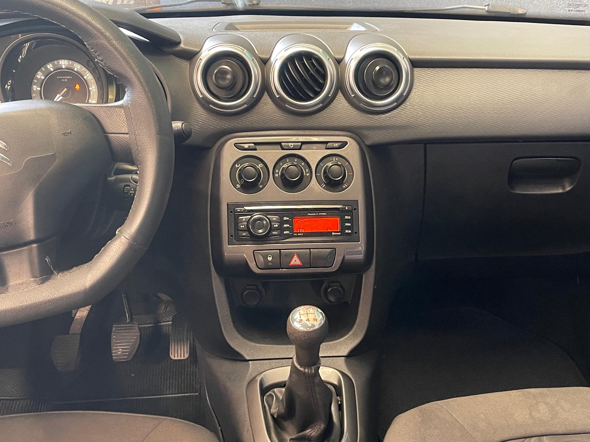 Foto numero 5 do veiculo Citroën C3 Mec. 1.5 TENDANCE - Prata - 2012/2013