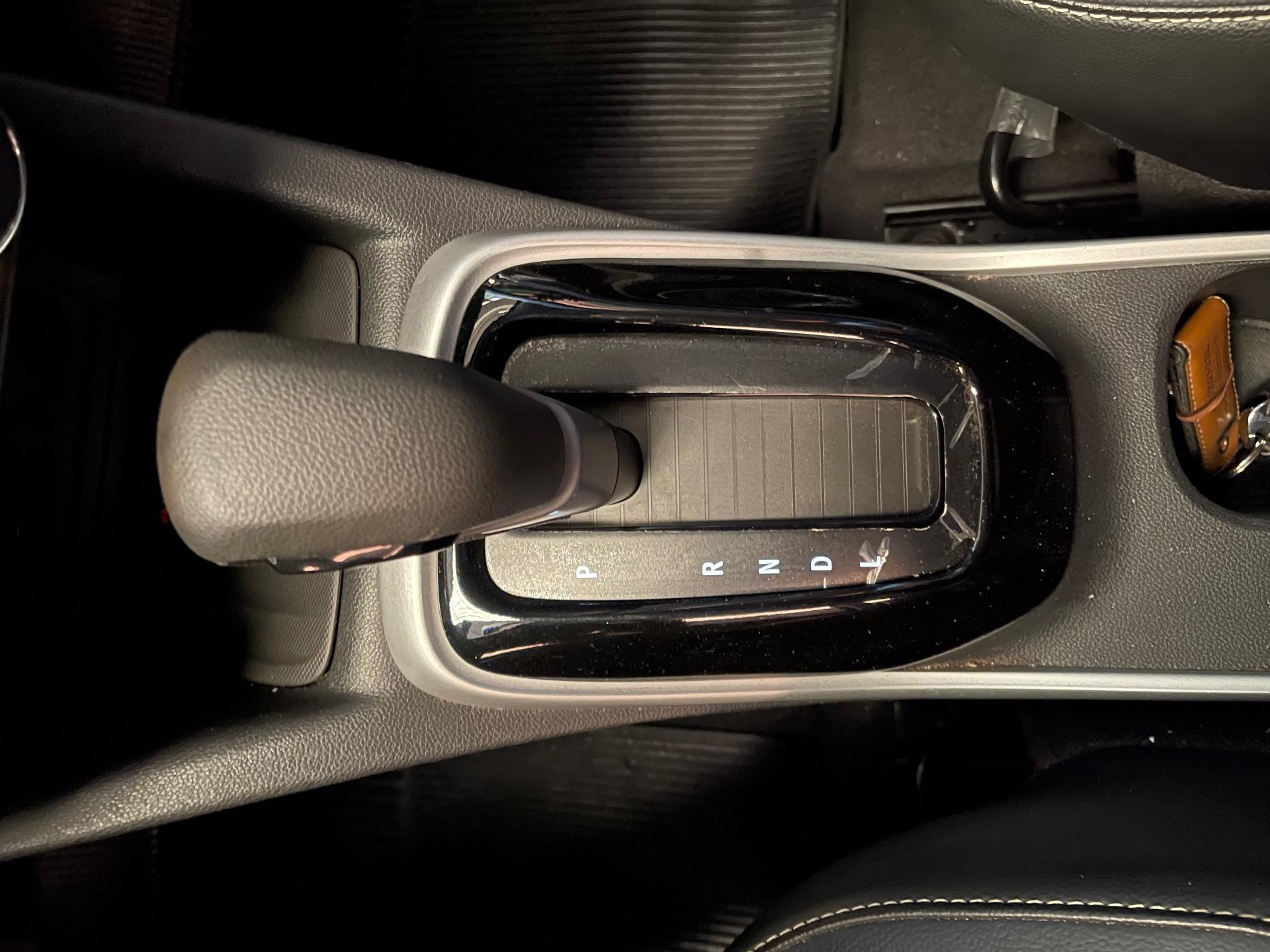 Foto numero 6 do veiculo Chevrolet Tracker 1.2T PREMIER - Preta - 2022/2023