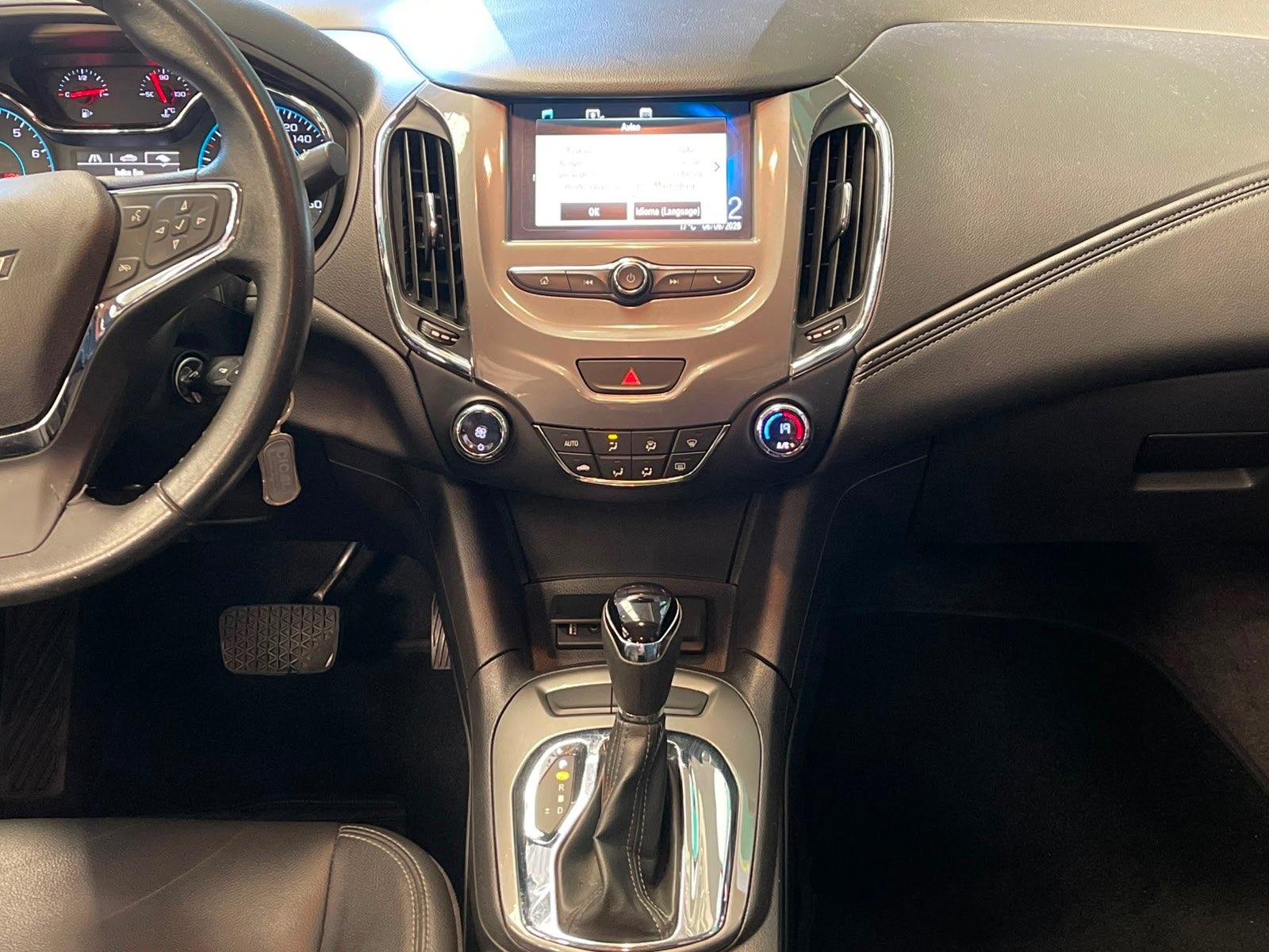 Foto numero 5 do veiculo Chevrolet Cruze /CHEV  LT NB AT - Prata - 2018/2018
