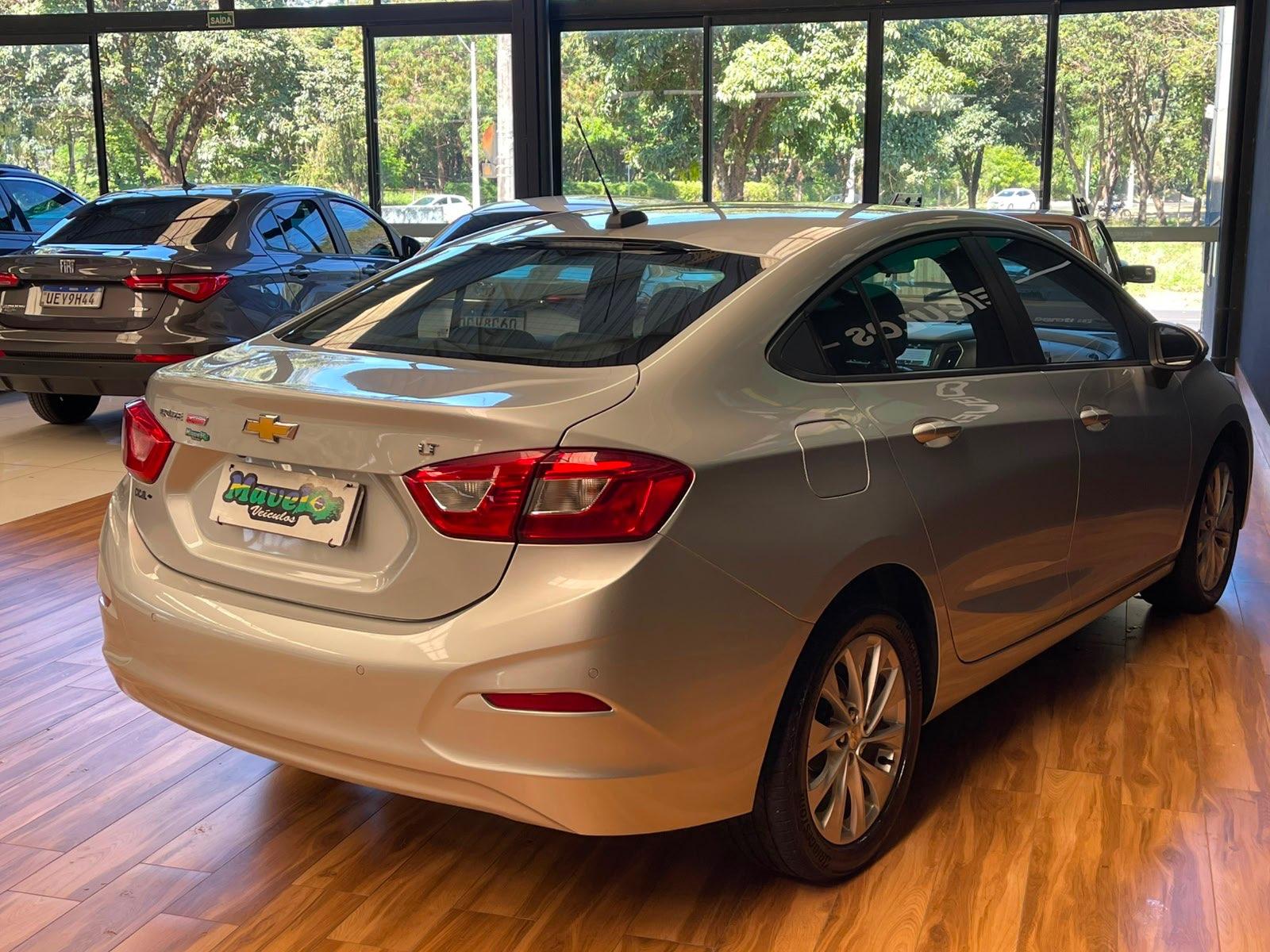 Foto numero 12 do veiculo Chevrolet Cruze /CHEV  LT NB AT - Prata - 2018/2018