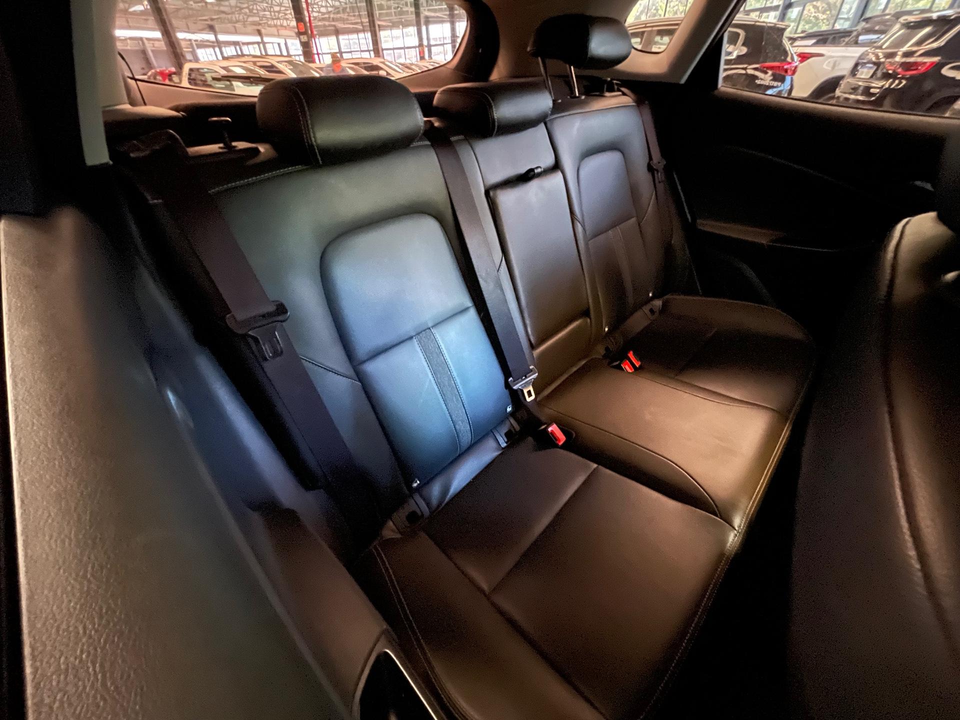 Foto numero 9 do veiculo Chevrolet Tracker 1.2T PREMIER - Preta - 2022/2023