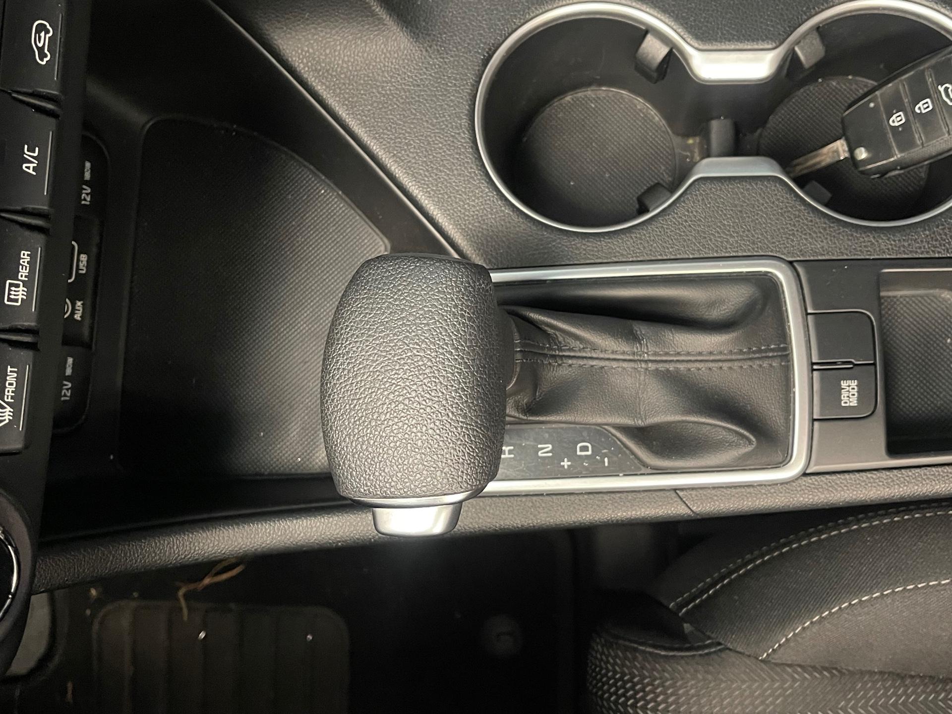 Foto numero 6 do veiculo Kia Sportage /  LX2 FFG3 - Preta - 2018/2019