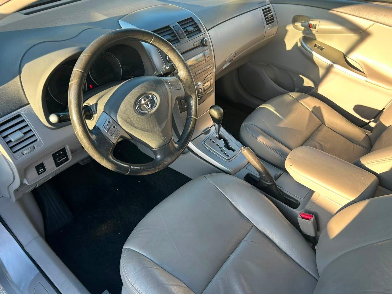 Toyota Corolla GLi 1.8 Flex 16V Aut. 2010