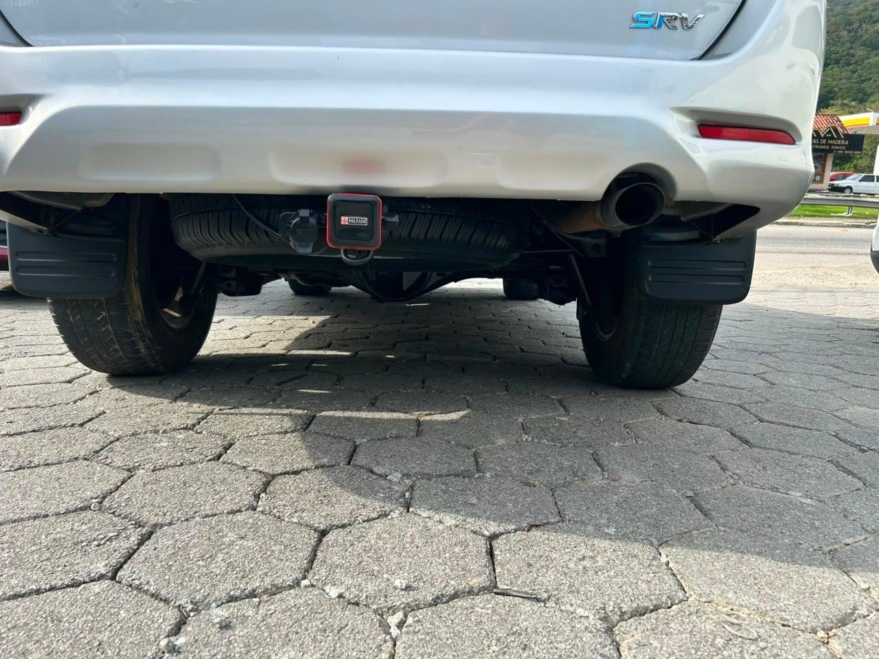 Toyota Hilux SW4 SRV D4-D 4x4 3.0 TDI Dies. Aut 2013