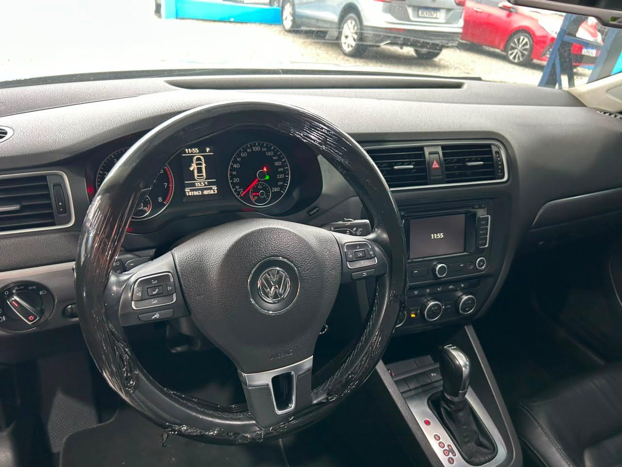 Volkswagen Jetta Highline 2.0 TSI 16V 4p Tiptronic 2014