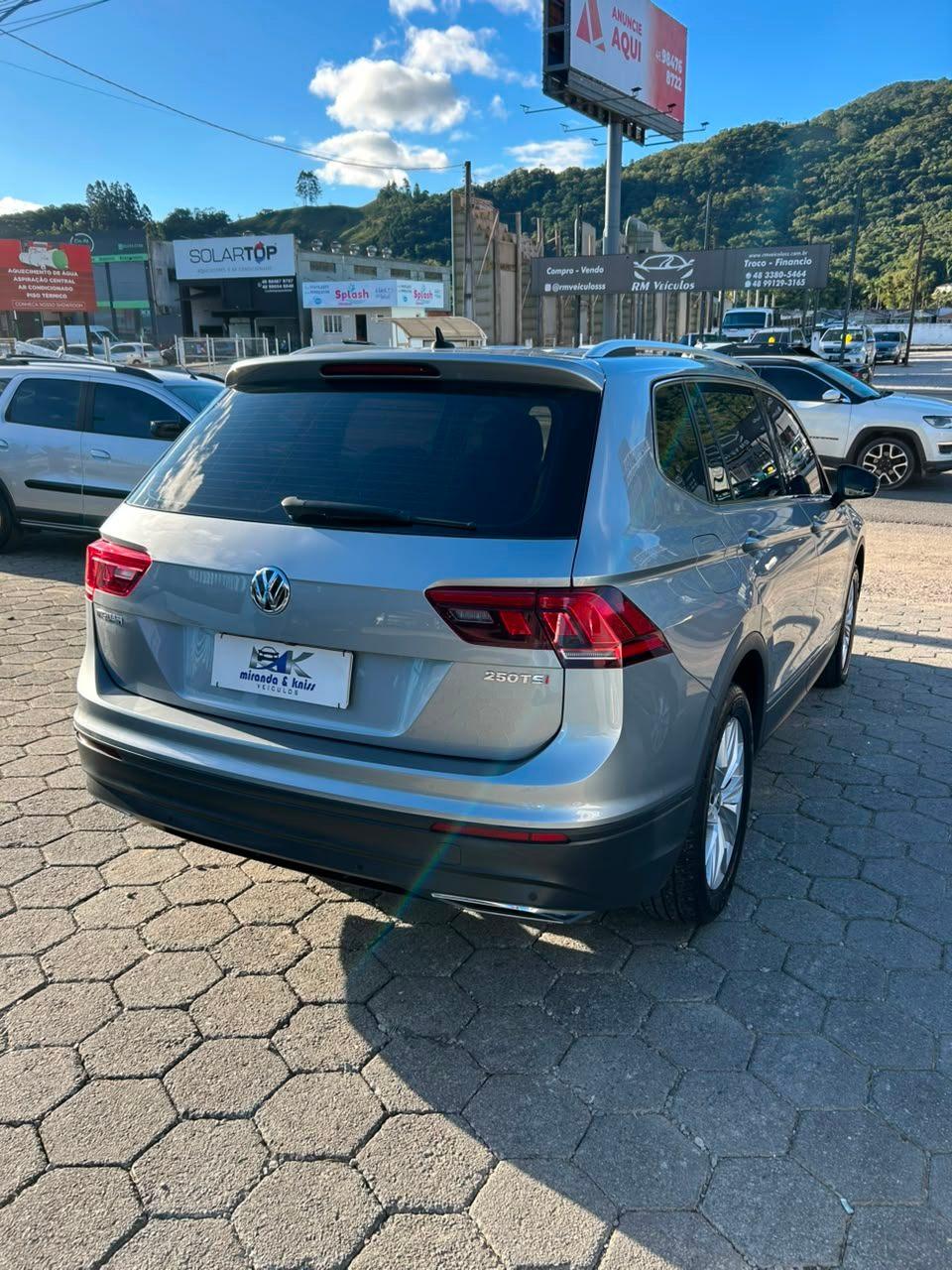 Volkswagen Tiguan Allspac Comf 250 TSI 1.4 Flex 2020
