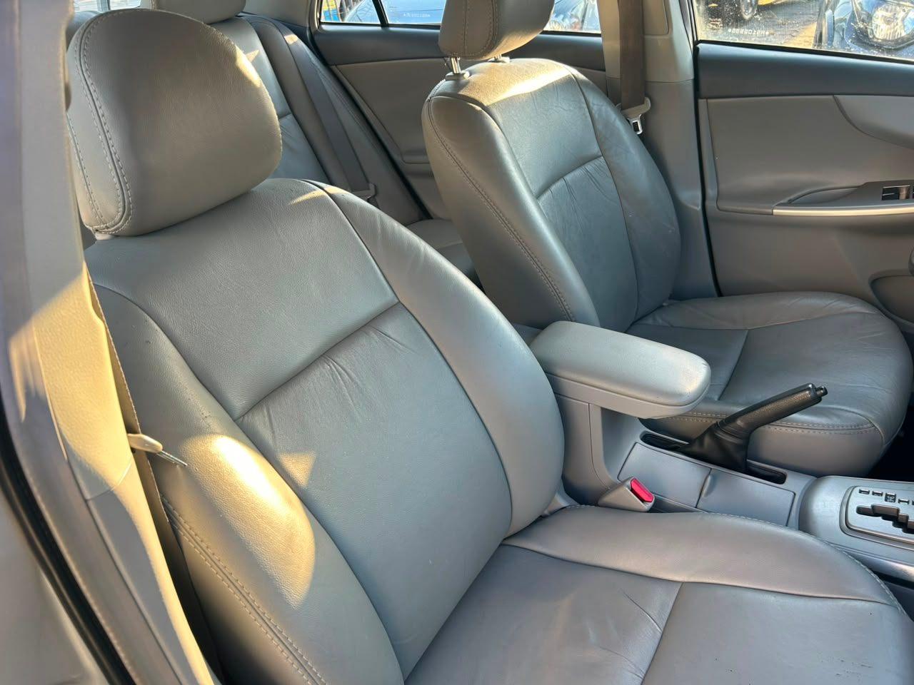 Toyota Corolla GLi 1.8 Flex 16V Aut. 2010
