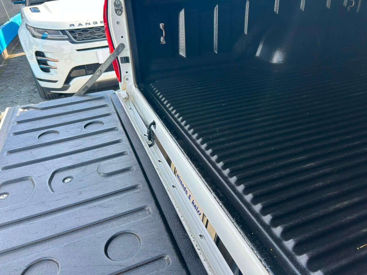 Toyota Hilux CD SRV 4x4 2.8 TDI Diesel Aut. 2022