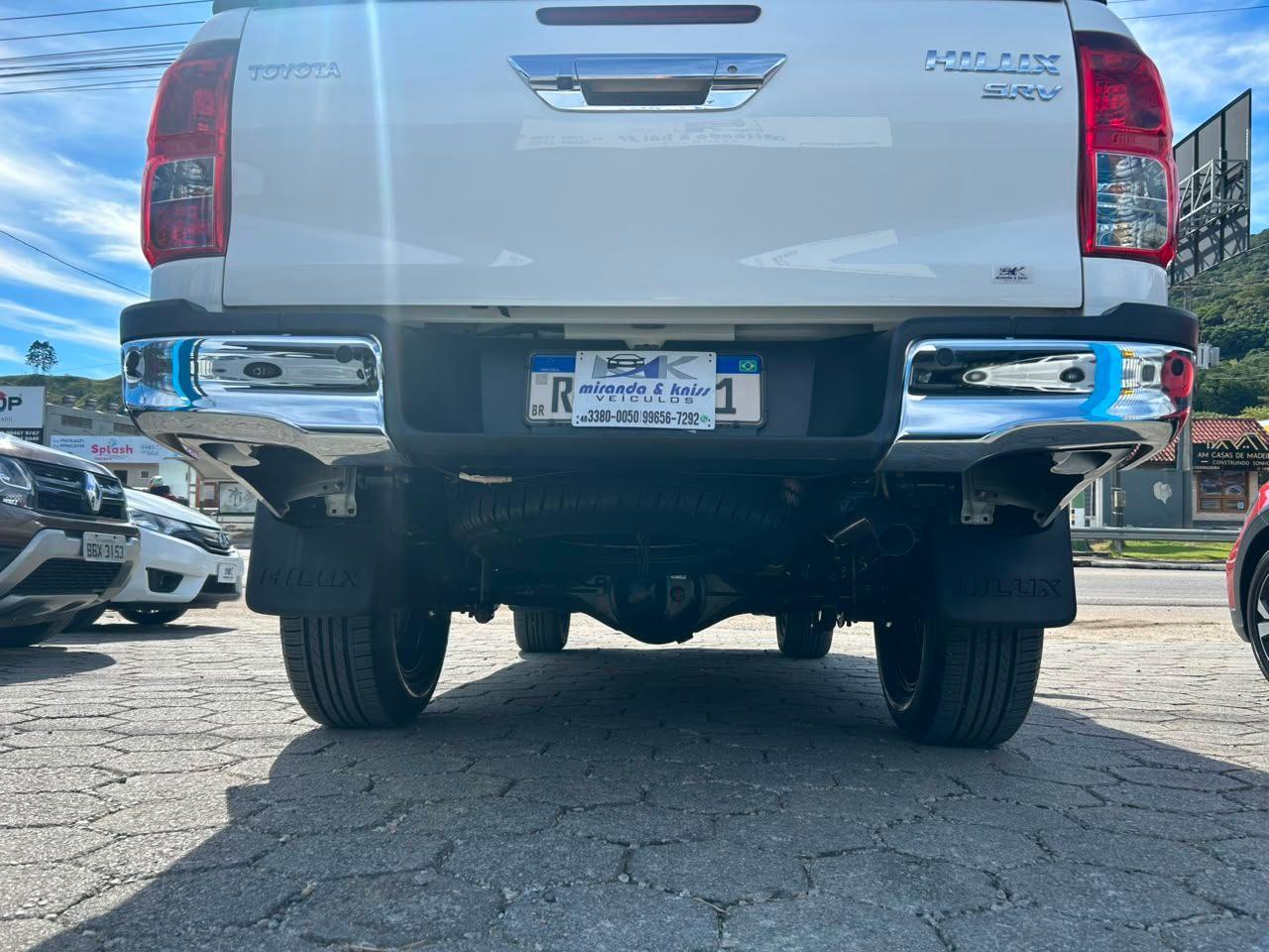 Toyota Hilux CD SRV 4x4 2.8 TDI Diesel Aut. 2022