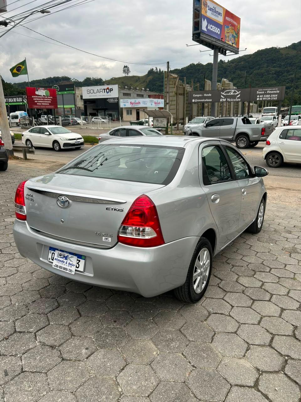 Toyota Etios XLS Sedan 1.5 Flex 16V 4p Aut. 2017