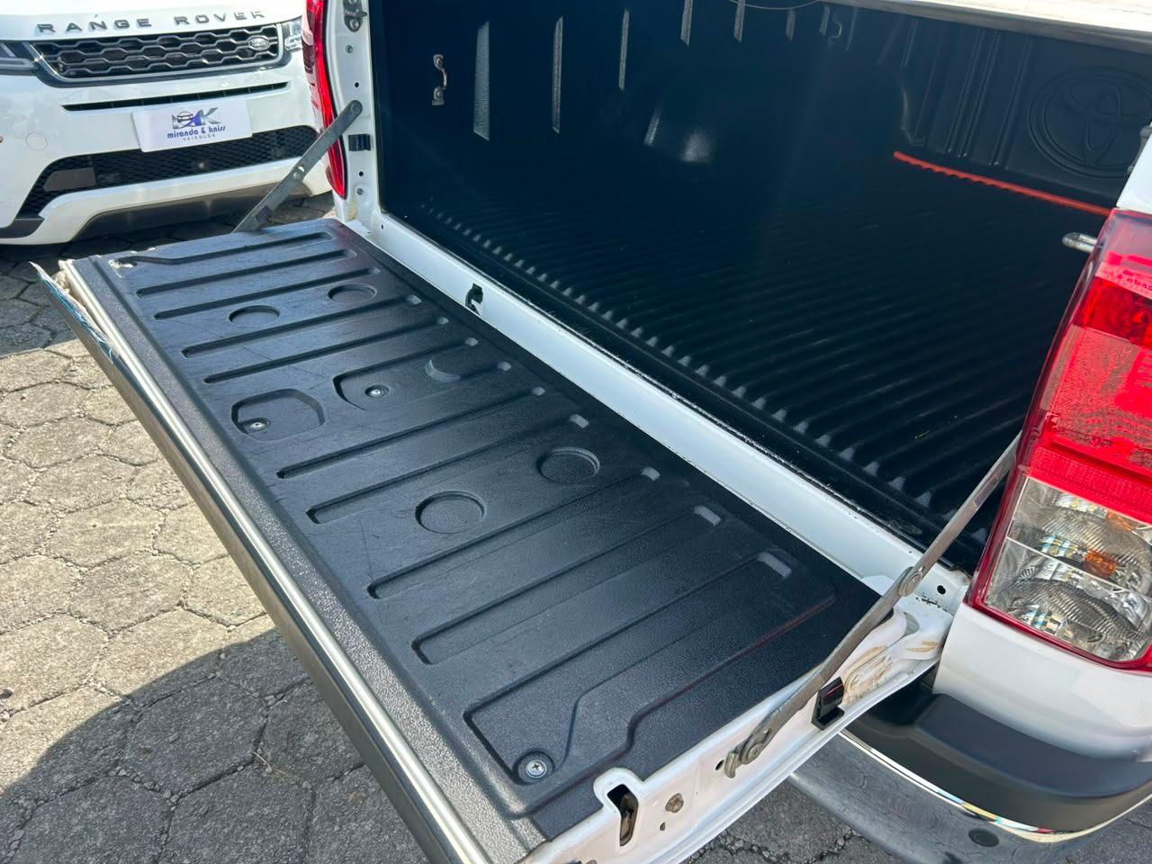 Toyota Hilux CD SRV 4x4 2.8 TDI Diesel Aut. 2022