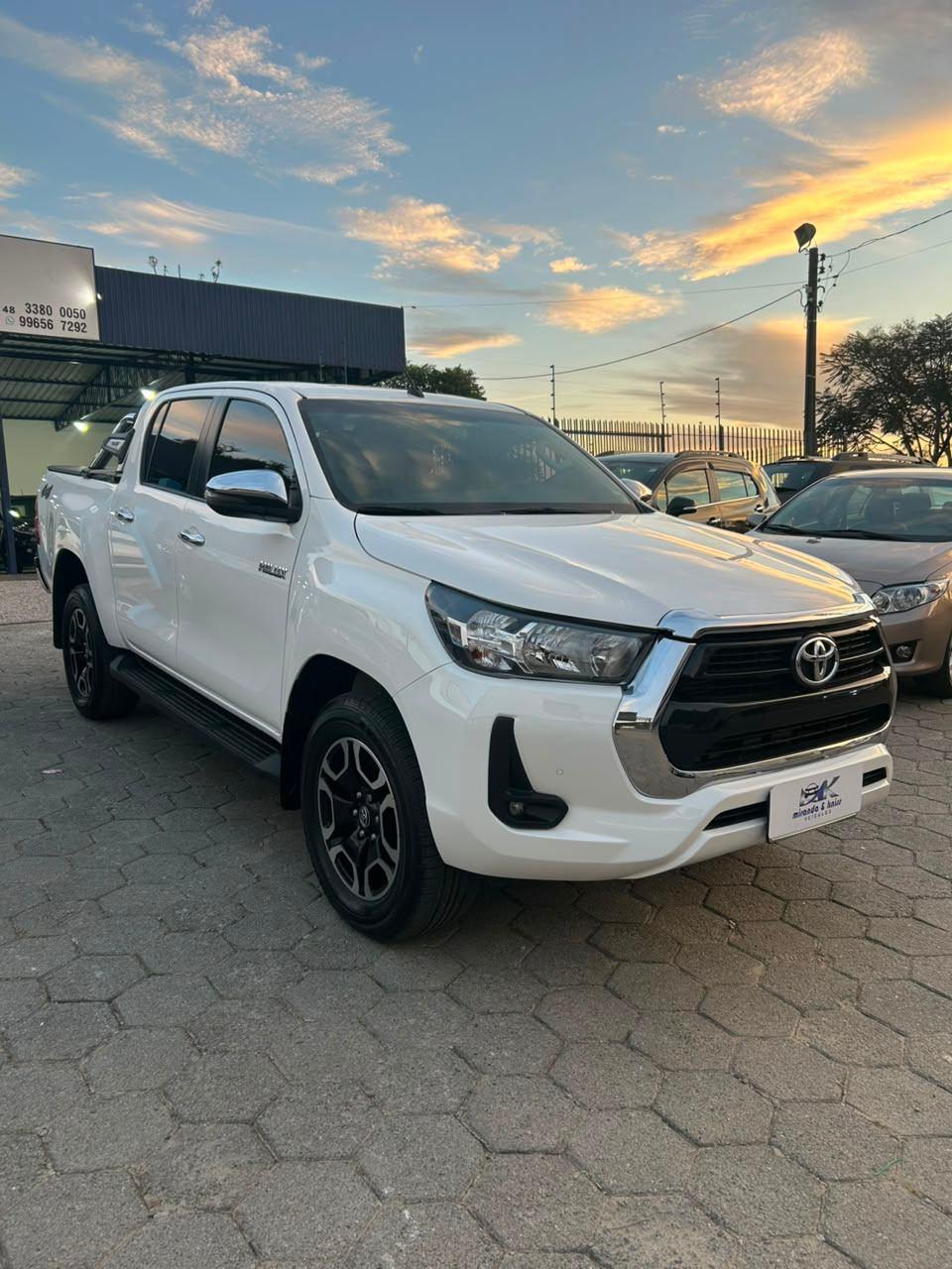 Toyota Hilux CD SRV 4x4 2.8 TDI Diesel Aut. 2022