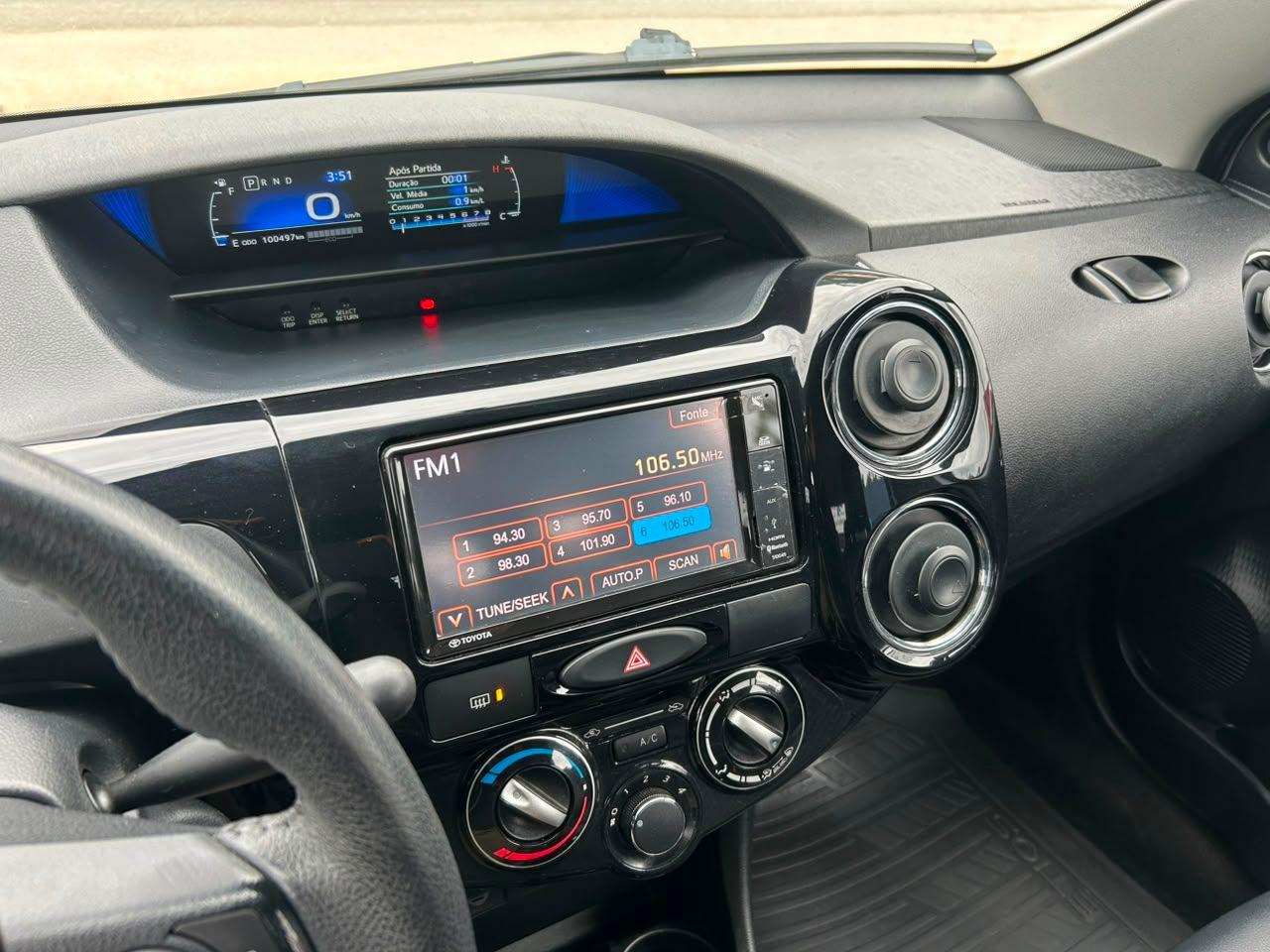 Toyota Etios XLS Sedan 1.5 Flex 16V 4p Aut. 2017