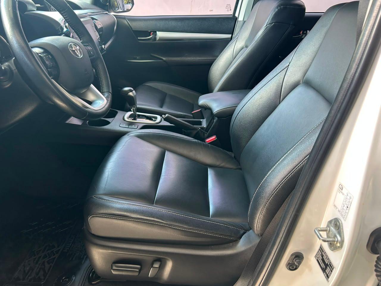 Toyota Hilux CD SRV 4x4 2.8 TDI Diesel Aut. 2022