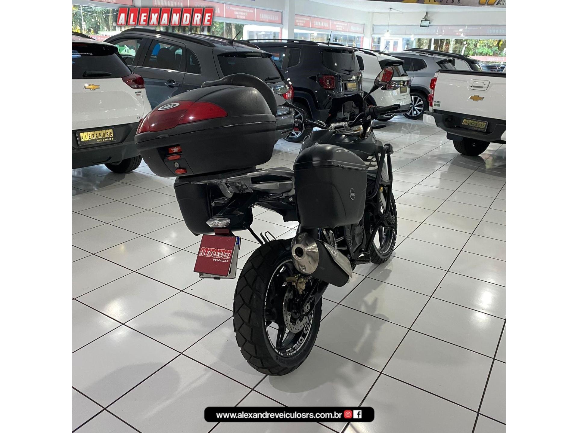 Foto numero 6 do veiculo BMW G G 310 GS  - Preta - 2024/2025