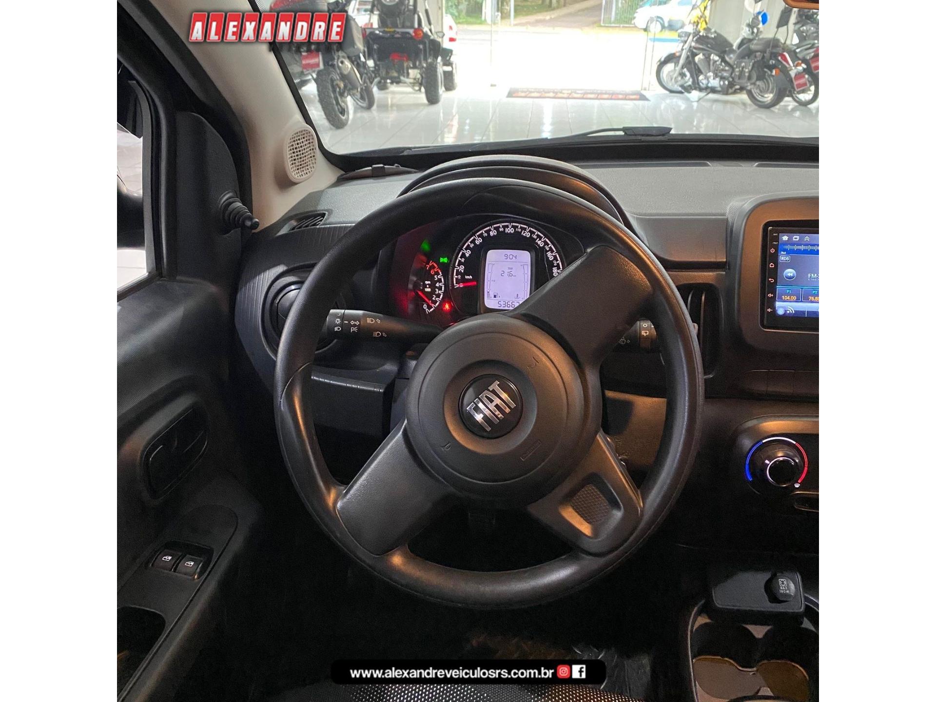 Foto numero 11 do veiculo Fiat Mobi 1.0 MEC. FLEX  - Preta - 2021/2022