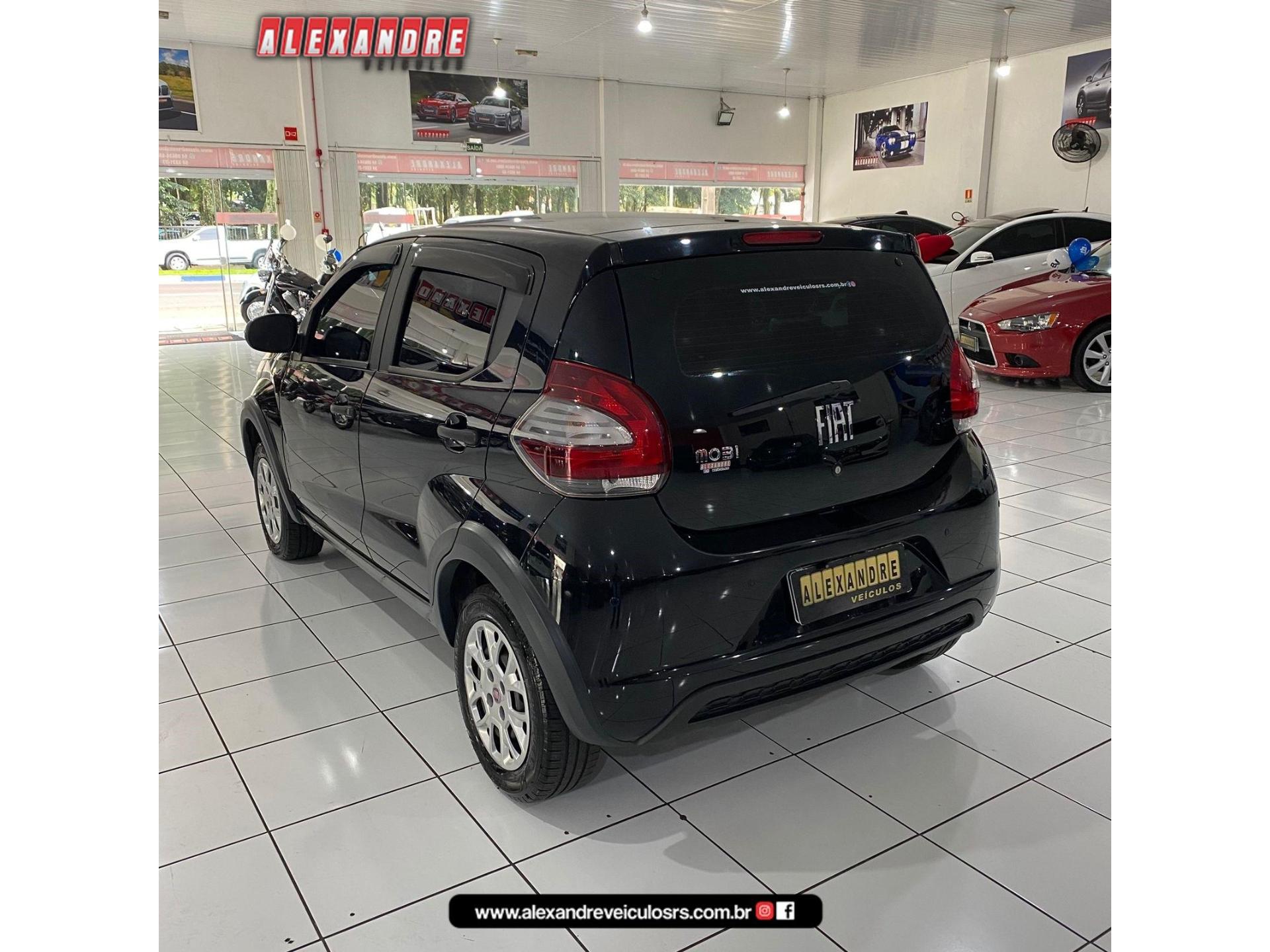 Foto numero 9 do veiculo Fiat Mobi 1.0 MEC. FLEX  - Preta - 2021/2022