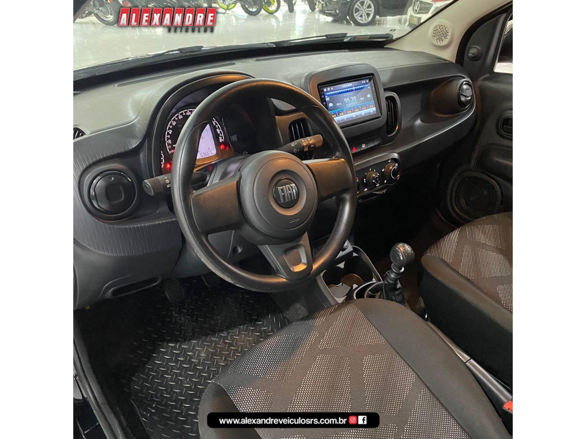 Foto numero 14 do veiculo Fiat Mobi 1.0 MEC. FLEX  - Preta - 2021/2022