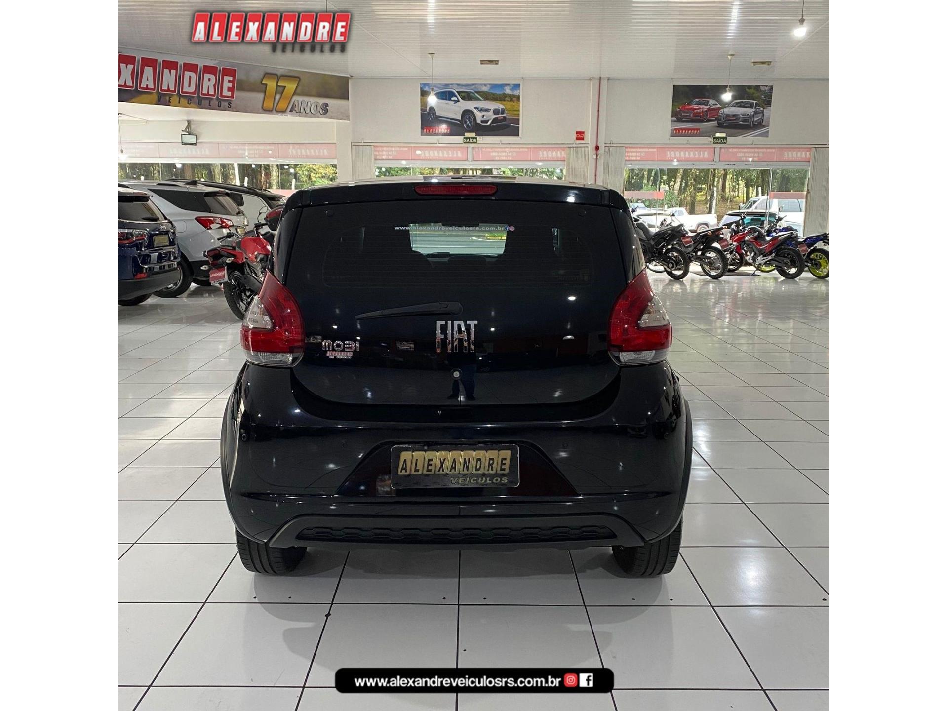 Foto numero 8 do veiculo Fiat Mobi 1.0 MEC. FLEX  - Preta - 2021/2022